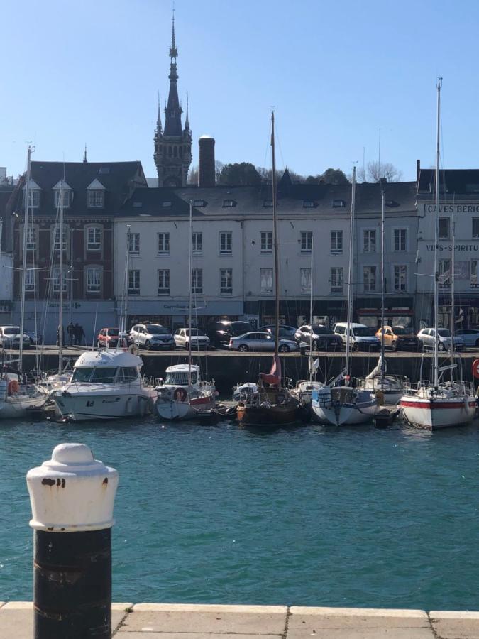 Captain Yoo - Regate- Sentir Les Embruns Vue/Port Fécamp المظهر الخارجي الصورة